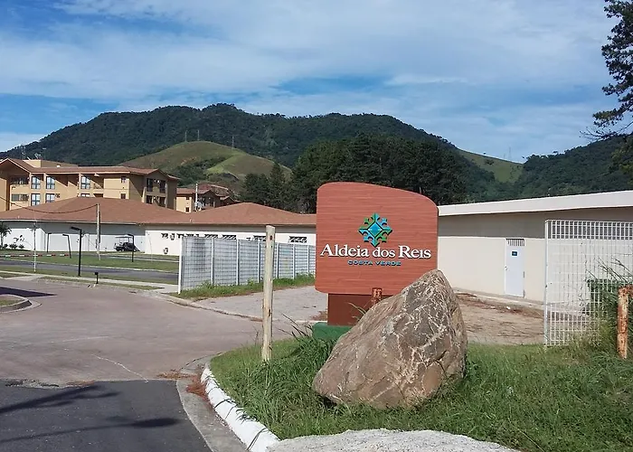 Condado Aldeia dos Reis 205 e 213